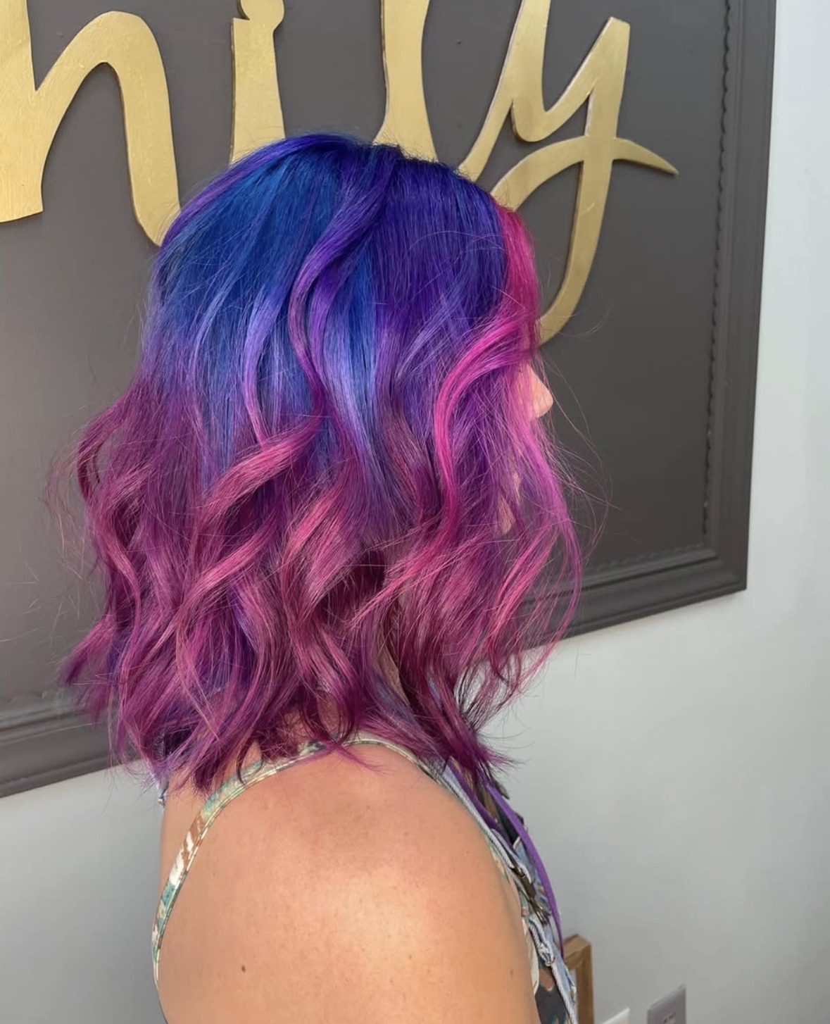 Brazillian Blowout w/ Gift