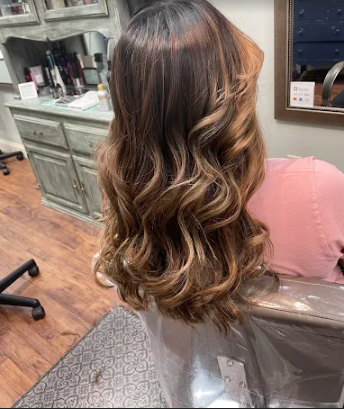 Brazillian Blowout w/ Gift